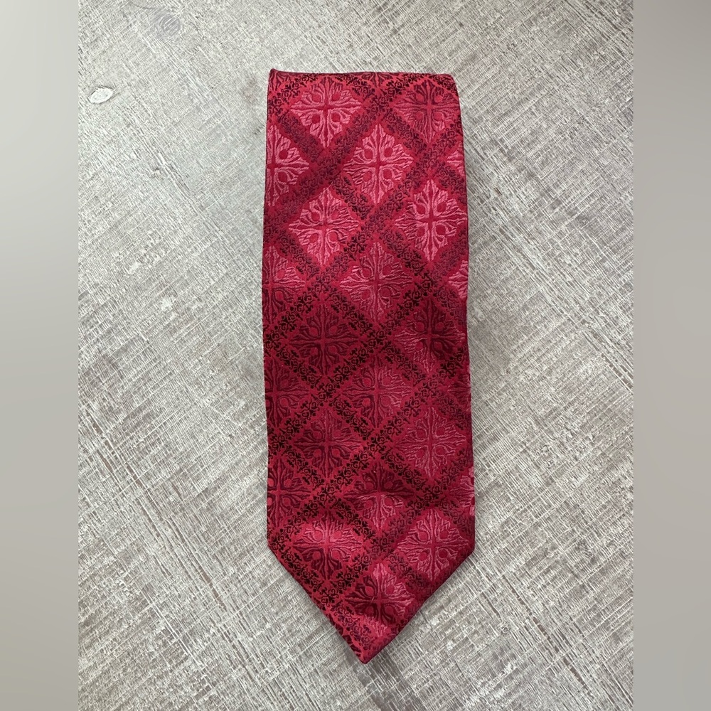 Shean John 100% silk Men’s tie red print
